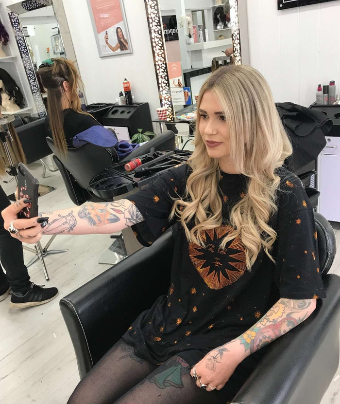 #18/613 Ash Blonde Highlights Ultra Seamless Tape In Extensions — Value Grade