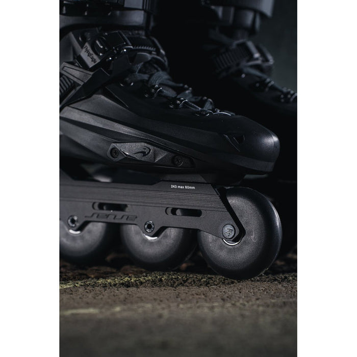Flying Eagle X7D Reaver D8490 Black Skates