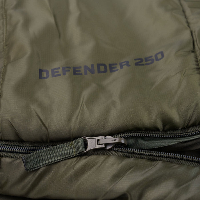 Highlander Defender 250 3 Season Sleeping Bag - Ranger Green