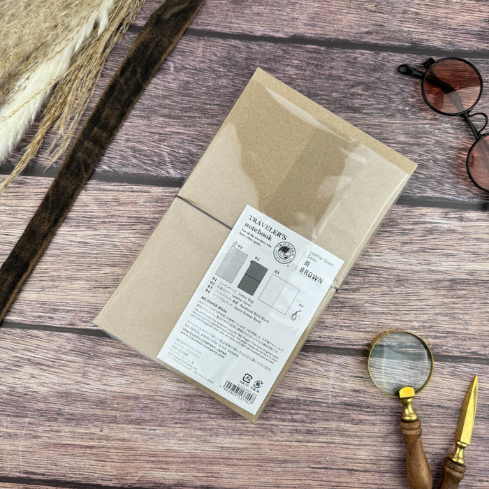 Traveler's Leather Notebook - Regular Size - Brown