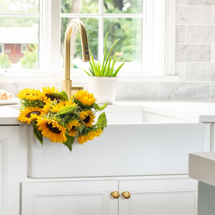 Turner White Fireclay 30" Single Bowl Farmhouse Undermount Kitchen Sink