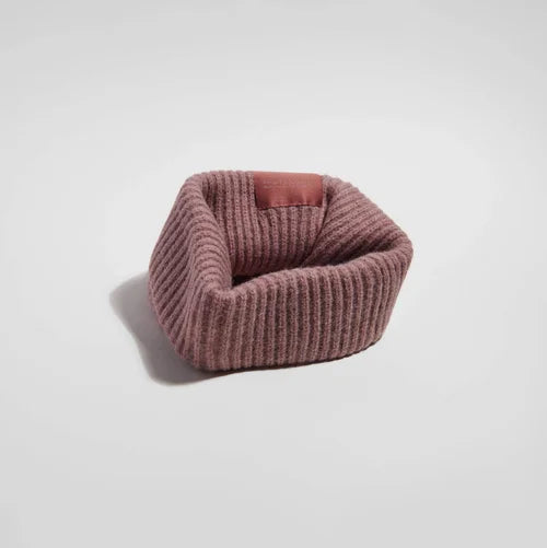 VÅGA Midweight Ribbed Beanie - Dusky Rose